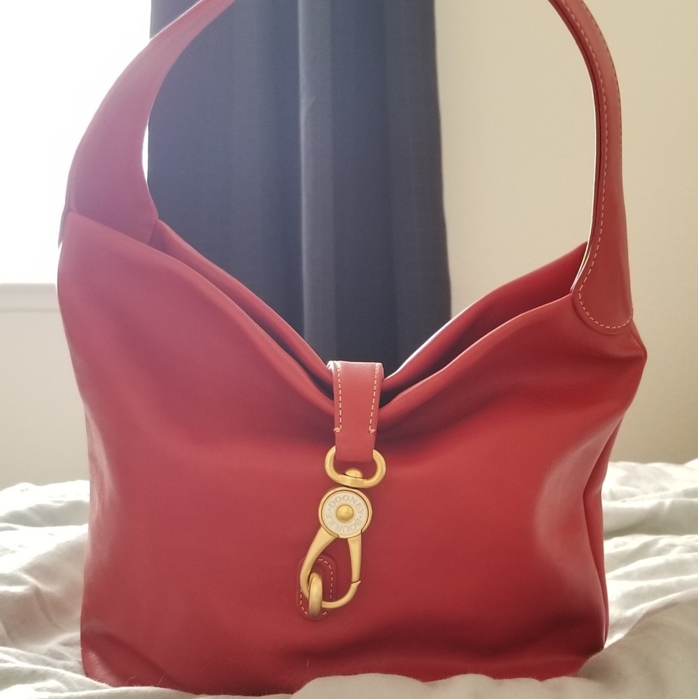 Red dooney and bourke small logo lock